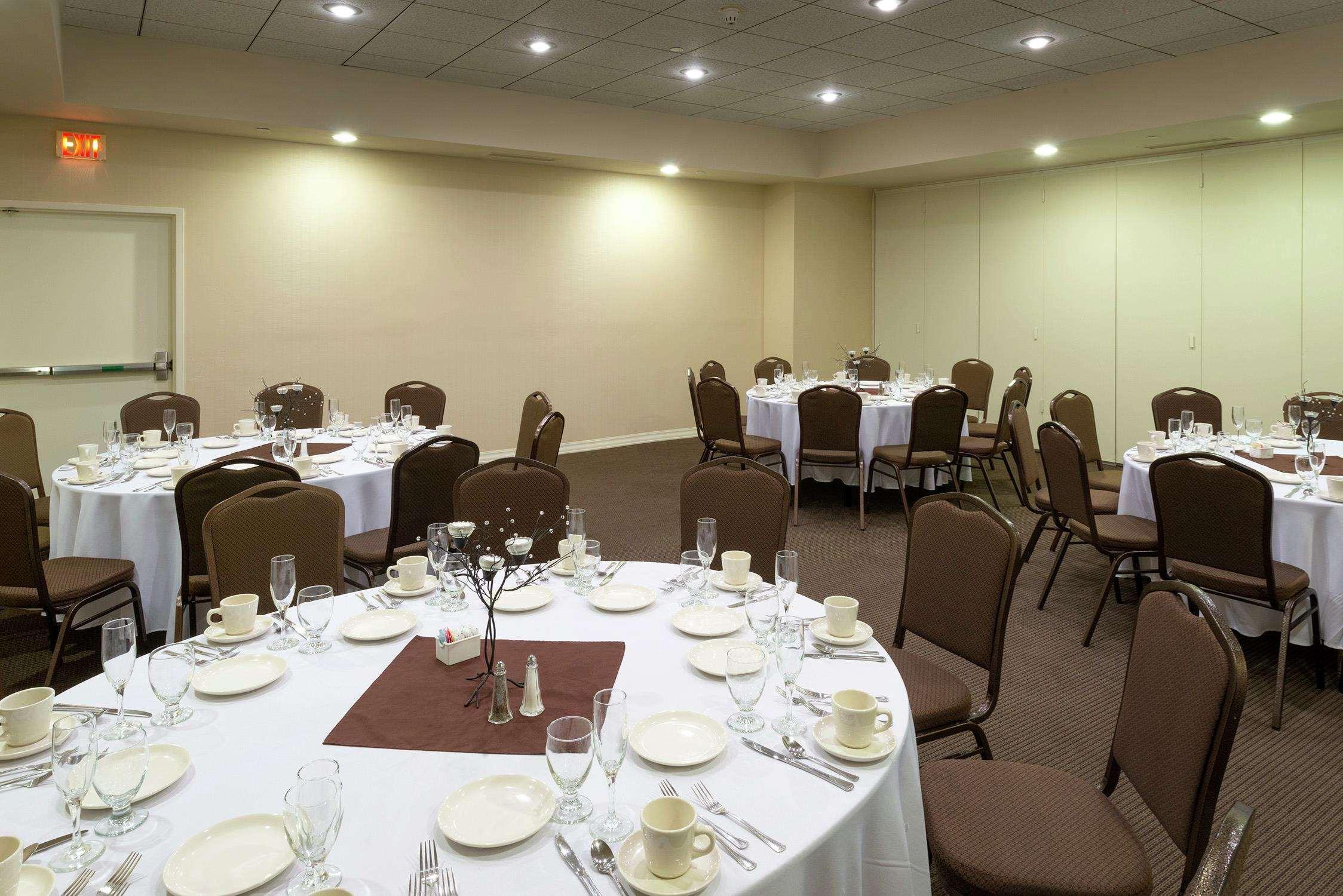 Hotel Doubletree By Hilton Binghamton Exterior foto